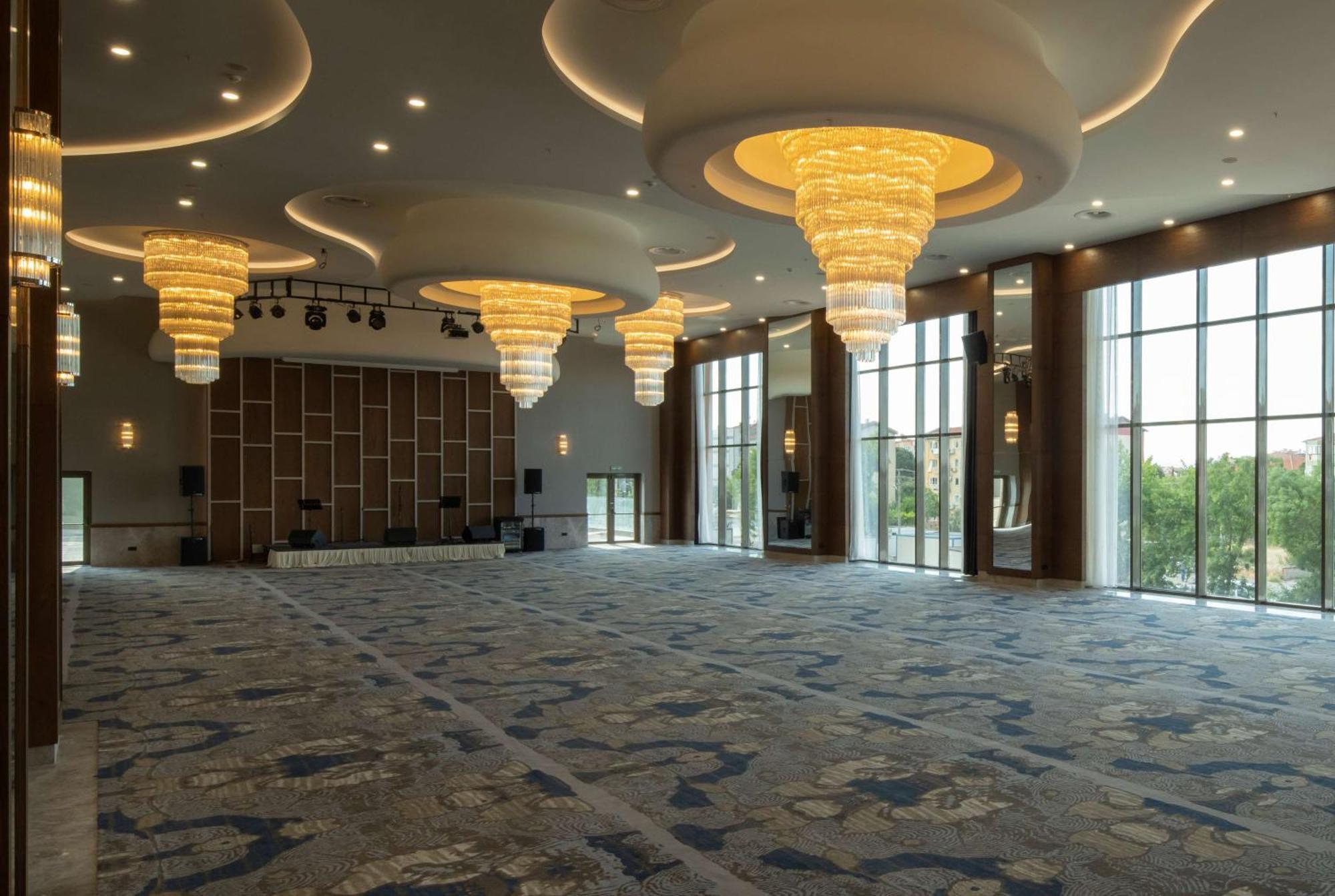 Hotel Doubletree By Hilton Manisa Extérieur photo