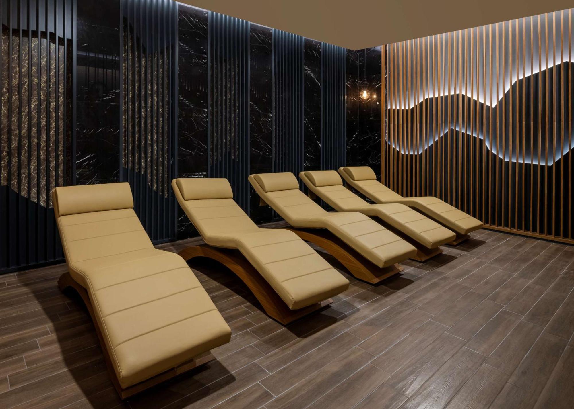 Hotel Doubletree By Hilton Manisa Extérieur photo