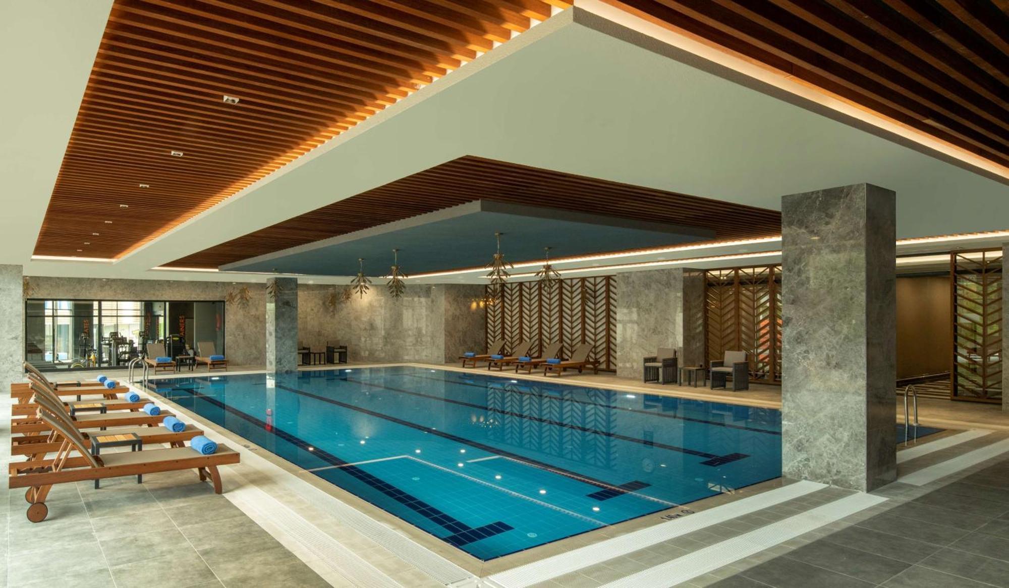 Hotel Doubletree By Hilton Manisa Extérieur photo