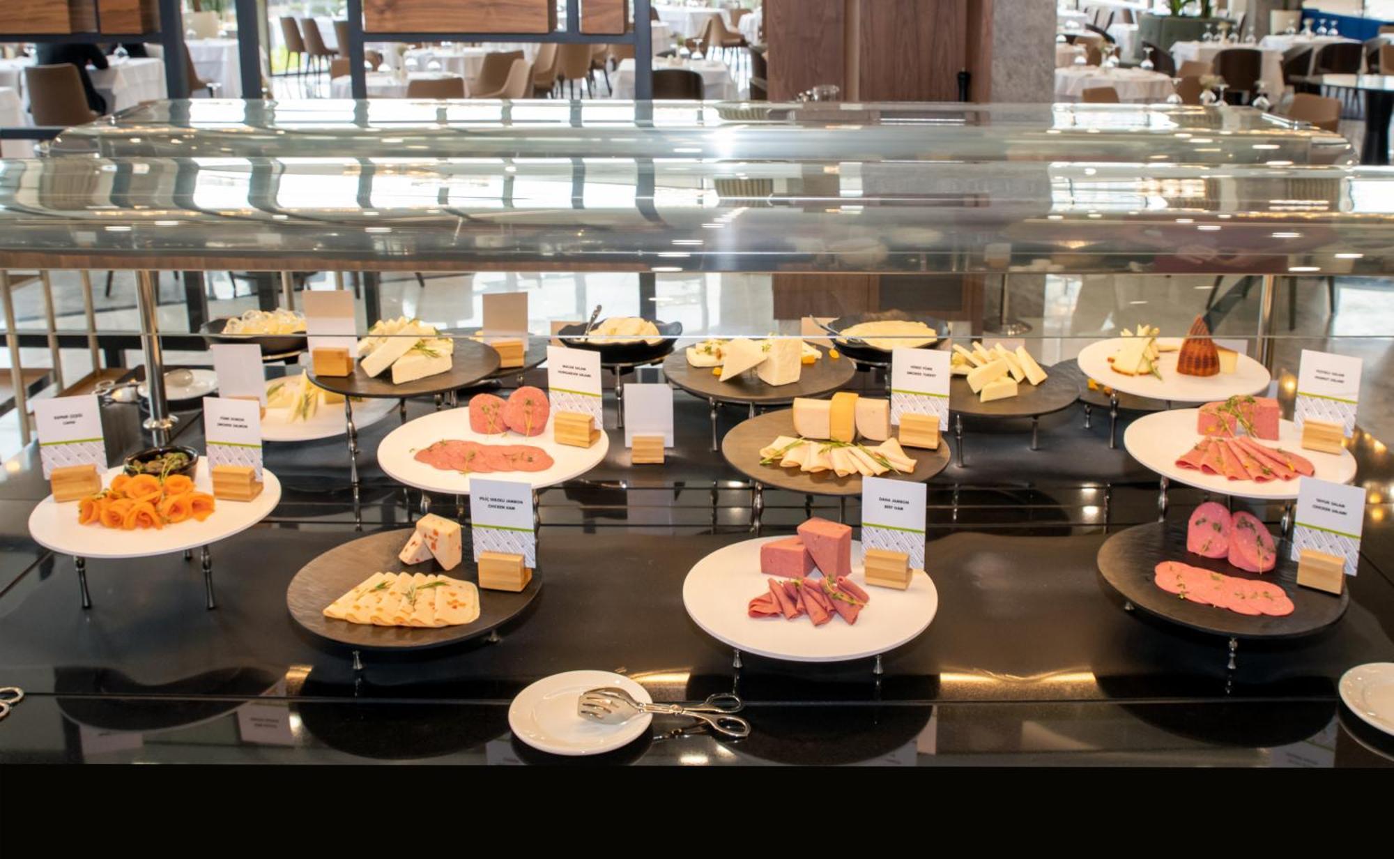 Hotel Doubletree By Hilton Manisa Extérieur photo